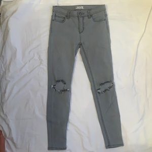 Free people distressed skinny Jeans size 26